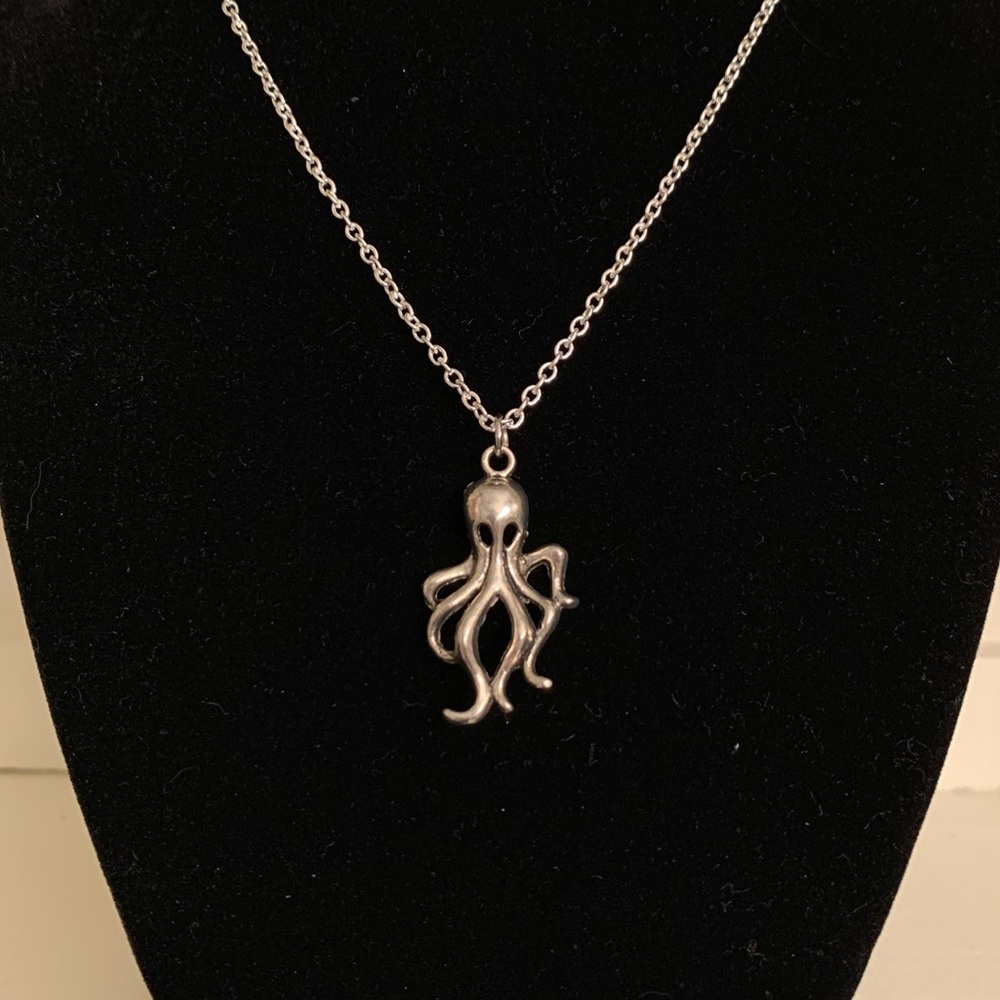 Octopus Necklace - Picture 2 of 3